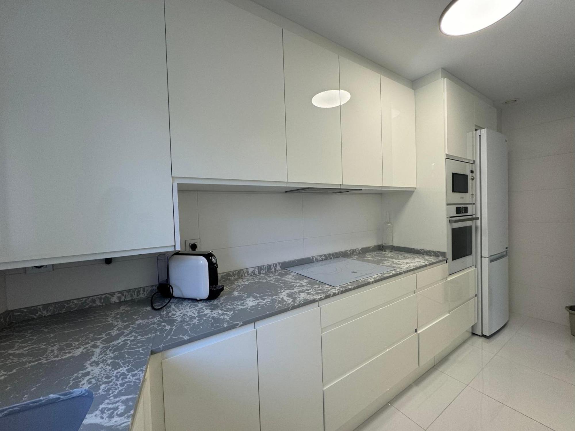 Center Of Ii - Eaw Homes * Marbella