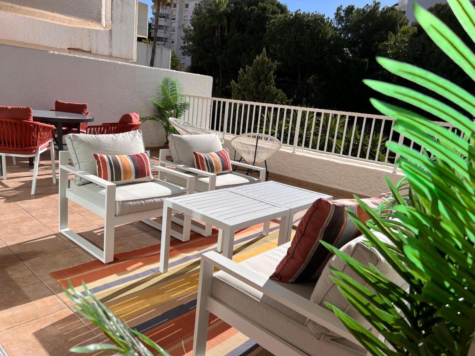 Soleado Y Tranquilo Apartamento, A 100 Mts Playa Con Parking Y Wifi 332 Marbella
