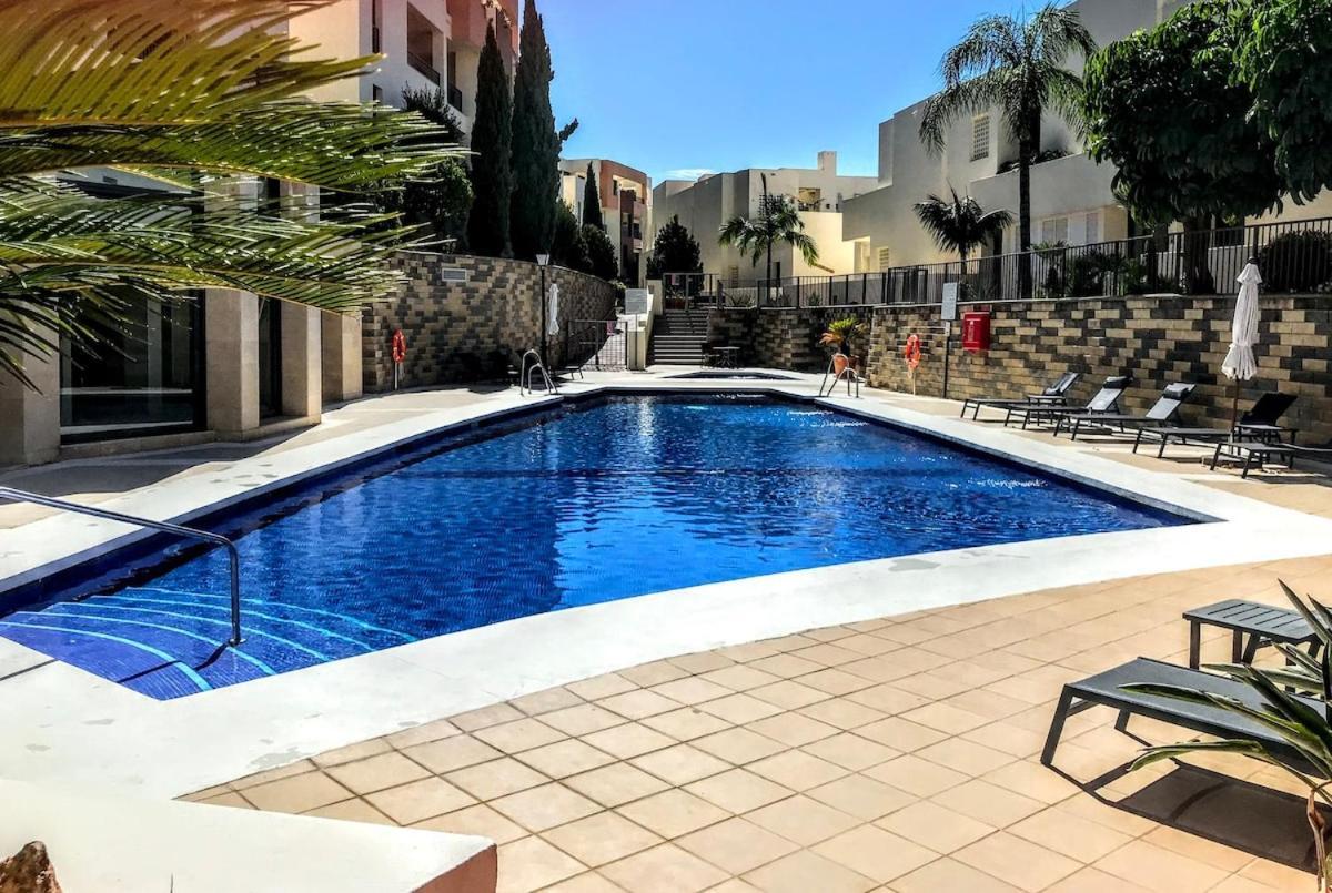 Apartamento Spacious With 3 Pools & Gym Marbella