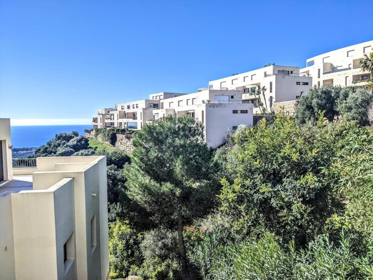 Spacious With 3 Pools & Gym Apartamento Marbella