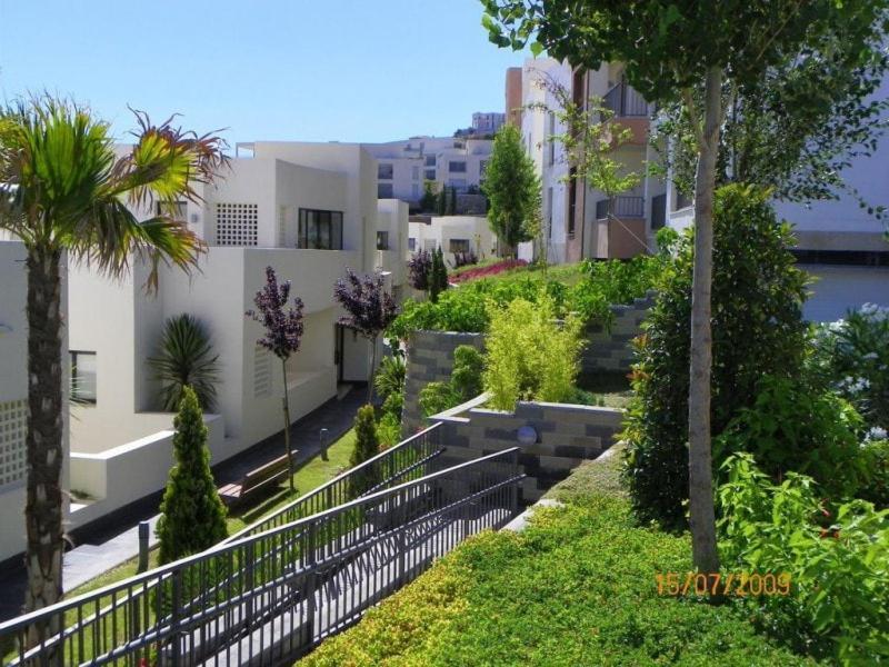 Spacious With 3 Pools & Gym Apartamento