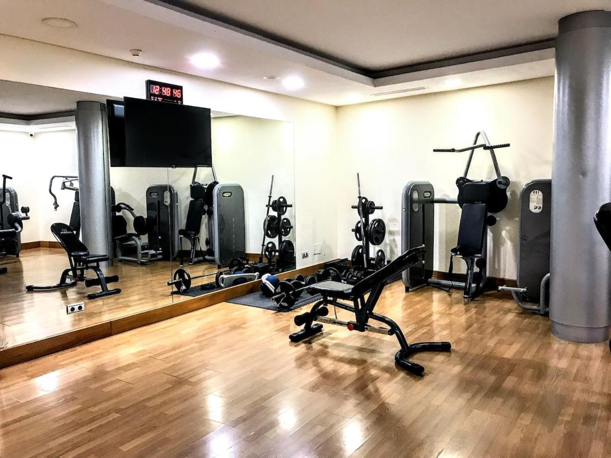 Apartment Spacious With 3 Pools & Gym Marbella