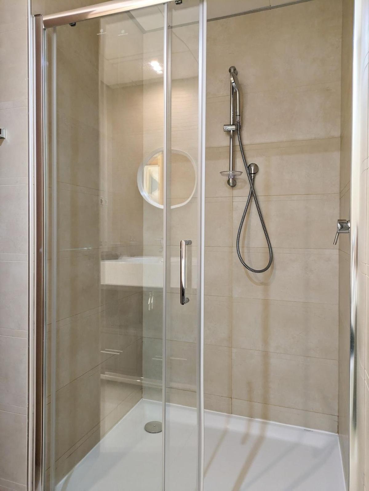 Spacious With 3 Pools & Gym Apartamento