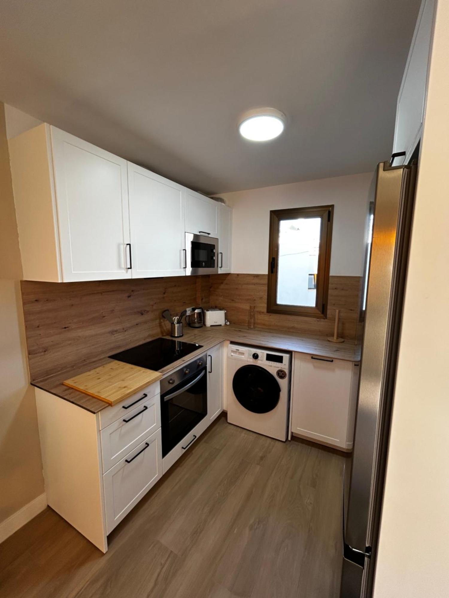 Coverlin Apartment *