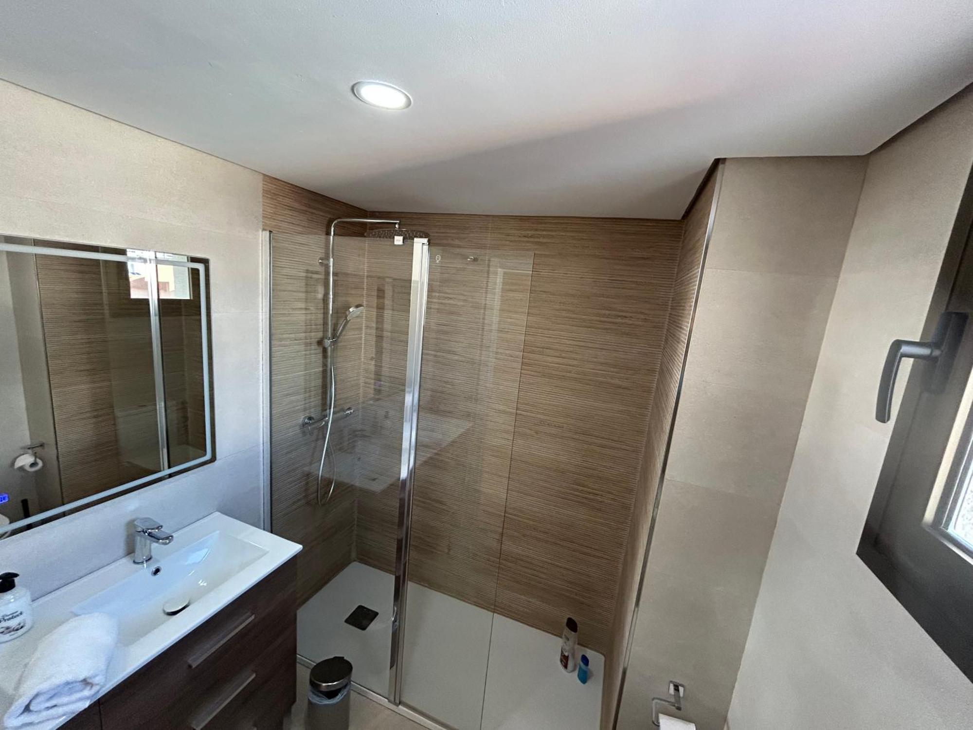 Coverlin Apartment *