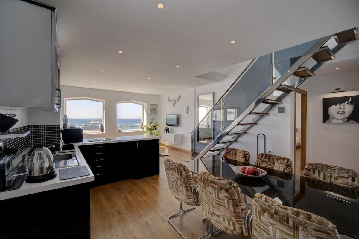 Apartment Puerto Banus, Marbella, Penthouse Apartment, Near Golf *