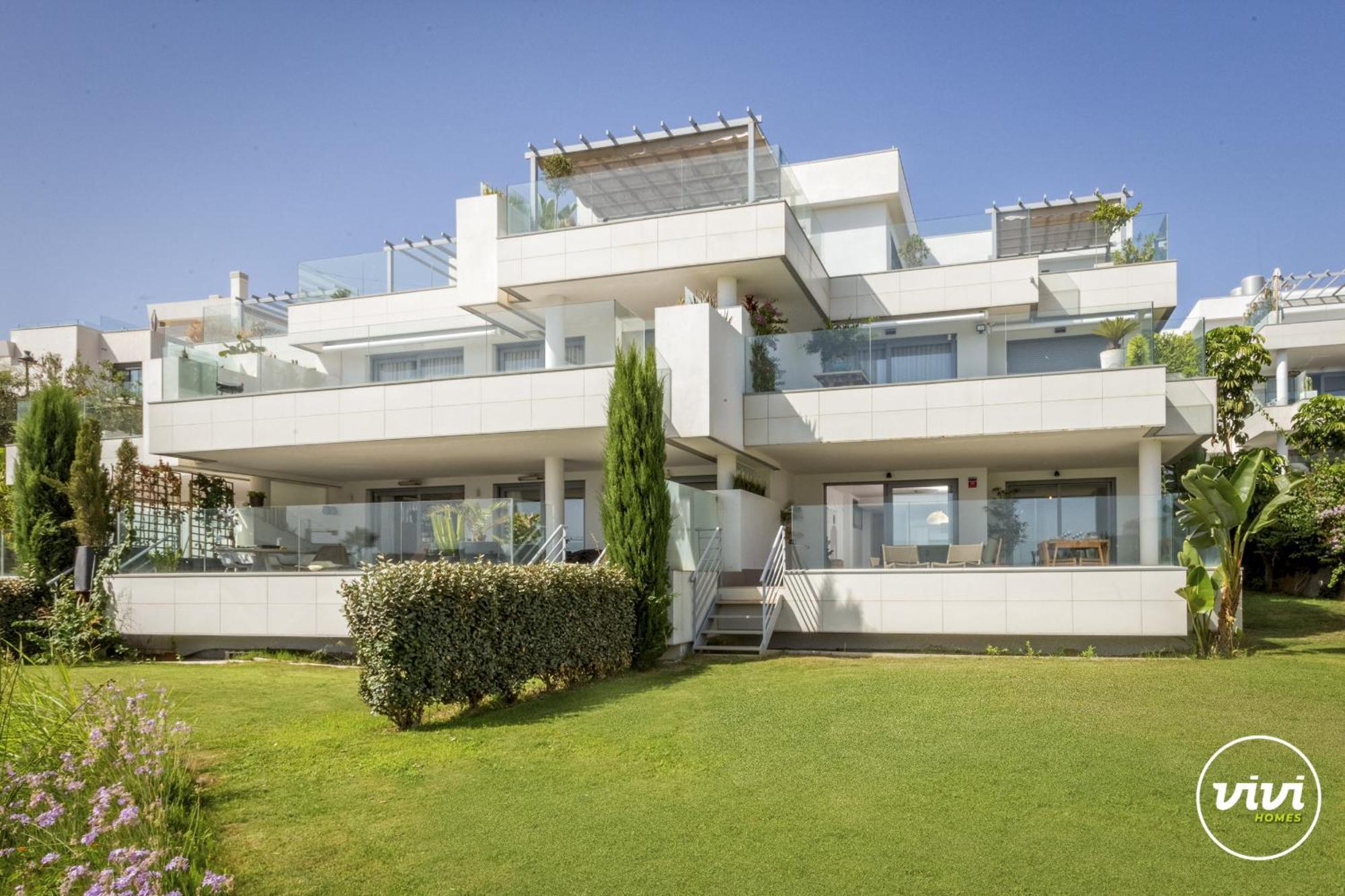 Vivi Homes - Casa Ferli Pool, Garden, Golf & Sea View Marbella