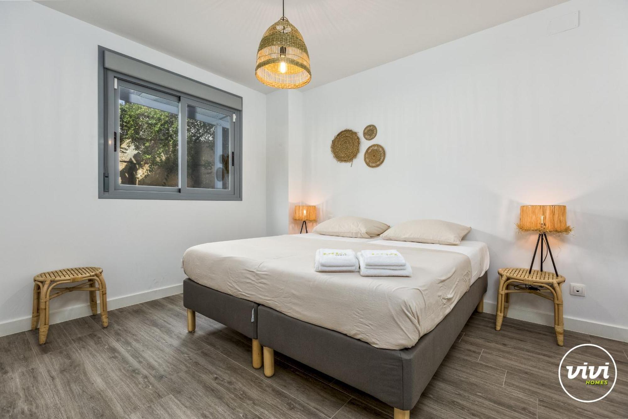 Vivi Homes - Casa Ferli Pool, Garden, Golf & Sea View * Marbella
