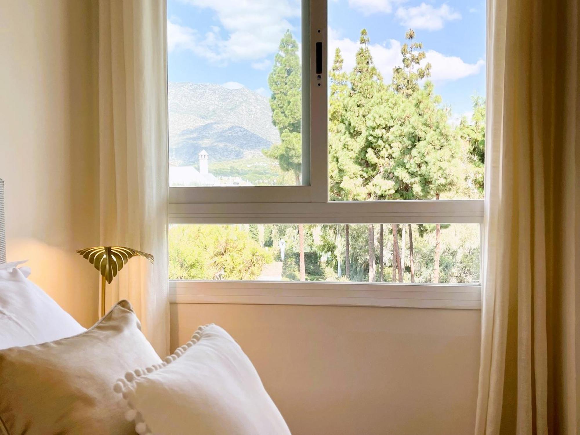 Apartamento Luxury Penthouse With Sea Views In Marbella Golden Mile, Puente Romano Area