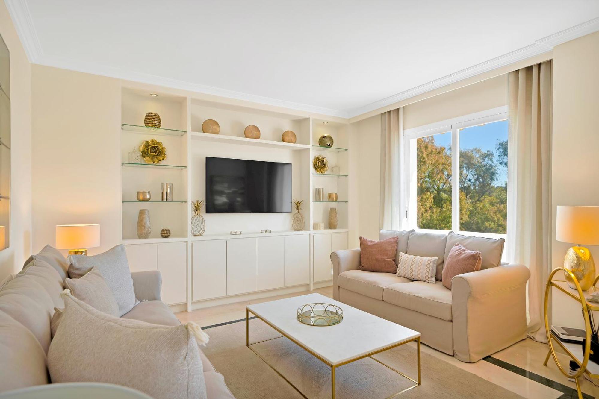 Luxury Penthouse With Sea Views In Marbella Golden Mile, Puente Romano Area Apartamento *