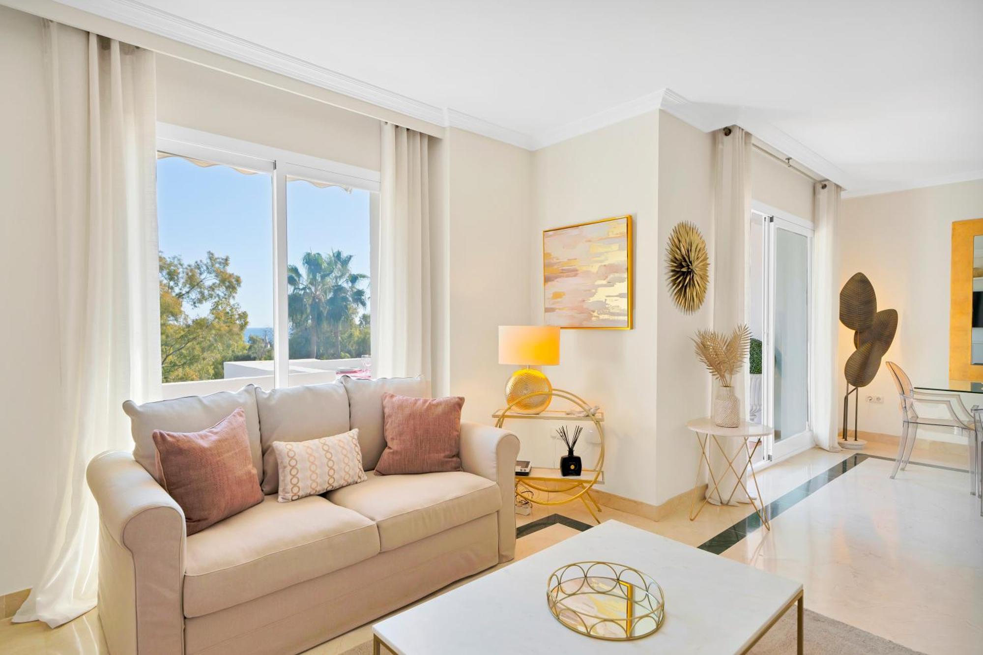 Luxury Penthouse With Sea Views In Marbella Golden Mile, Puente Romano Area Apartamento Marbella