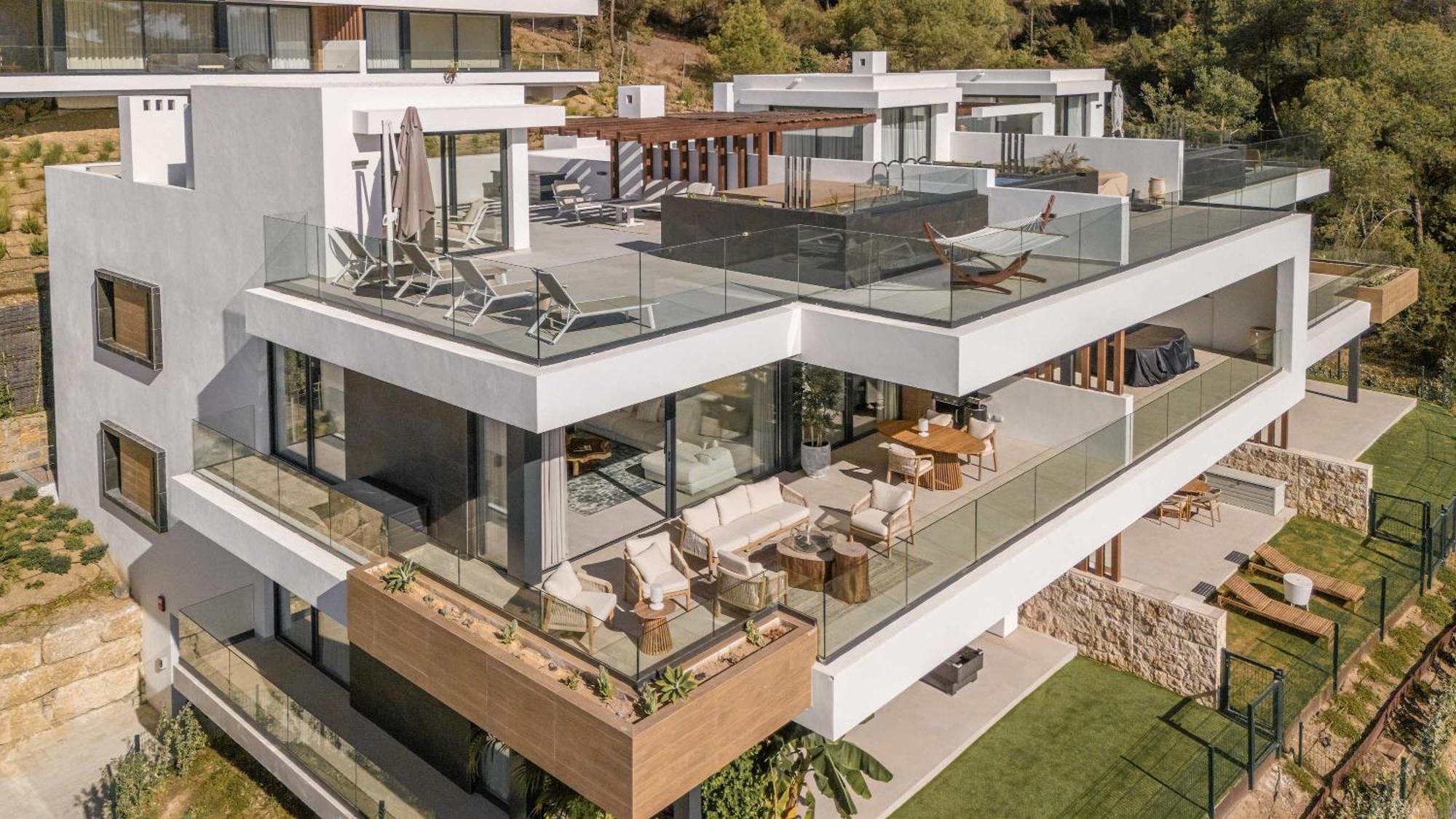 Casa Sol Luxury Rooftop Penthouse Gym Pools Apartment *
