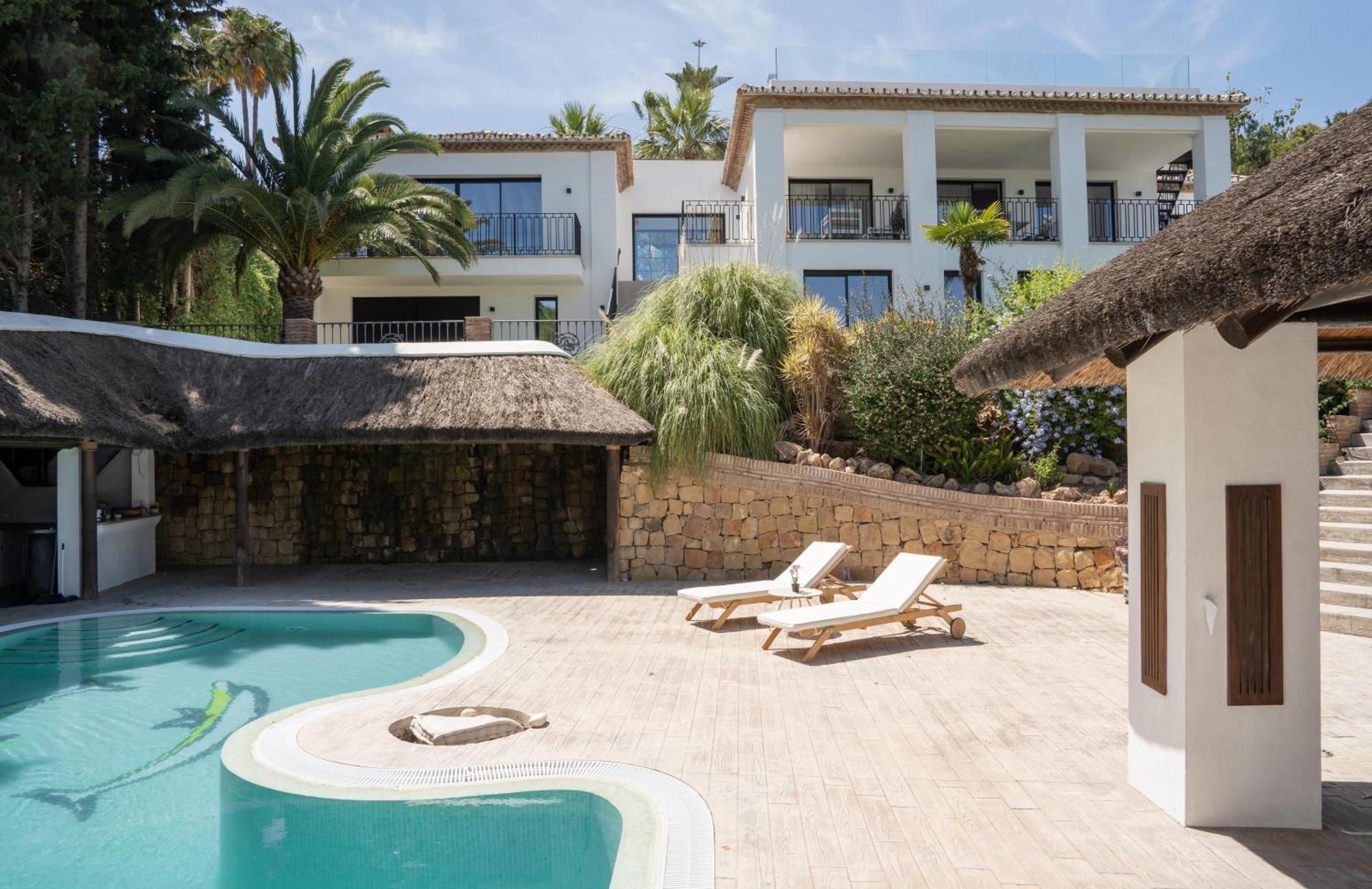 Exquisite 5 Bdrm Luxury W Gym, Bbq, And Pool * Marbella