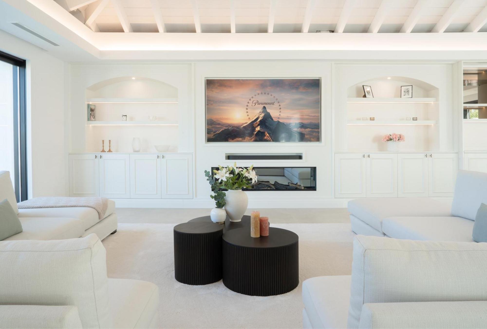 Apartment Exquisite 5 Bdrm Luxury W Gym, Bbq, And Pool Marbella