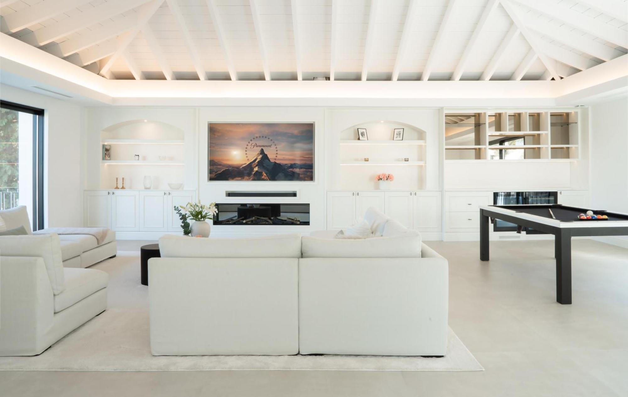 Apartment Exquisite 5 Bdrm Luxury W Gym, Bbq, And Pool *