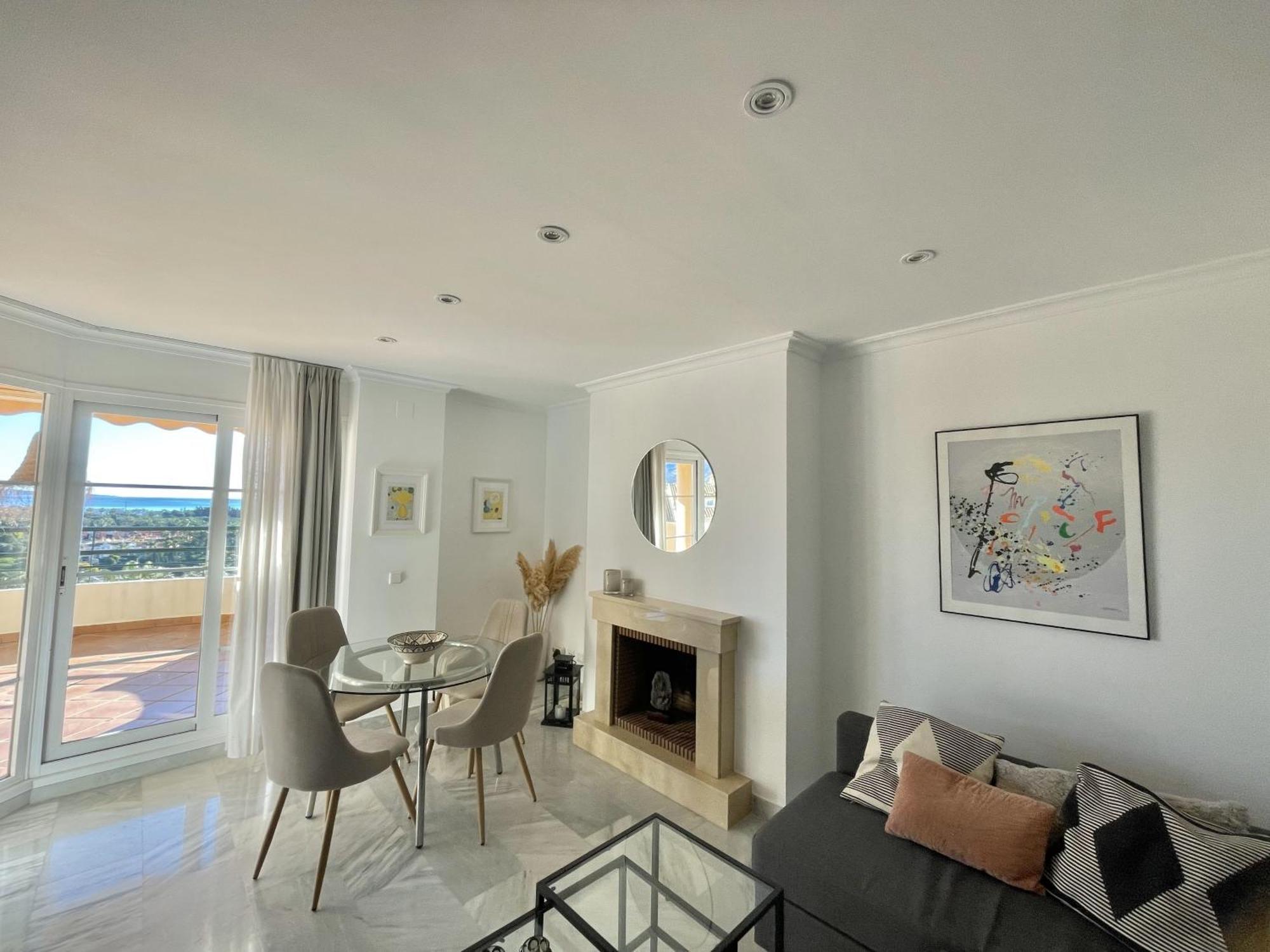 Walking Distance To Puerto Banus Sea View Appartement