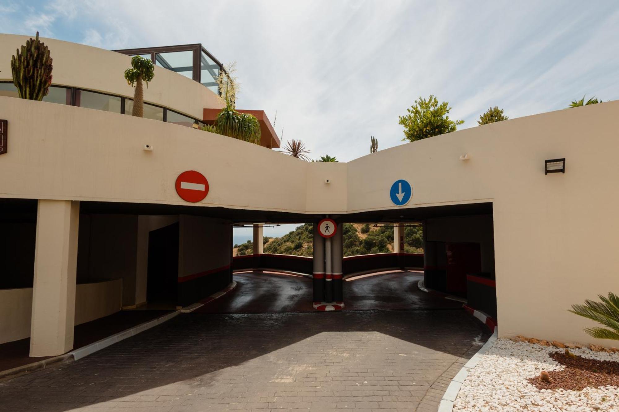 Moderno Vacacional Con Increbles Vistas Al Mar Con Y Gimnasio Apartamento *