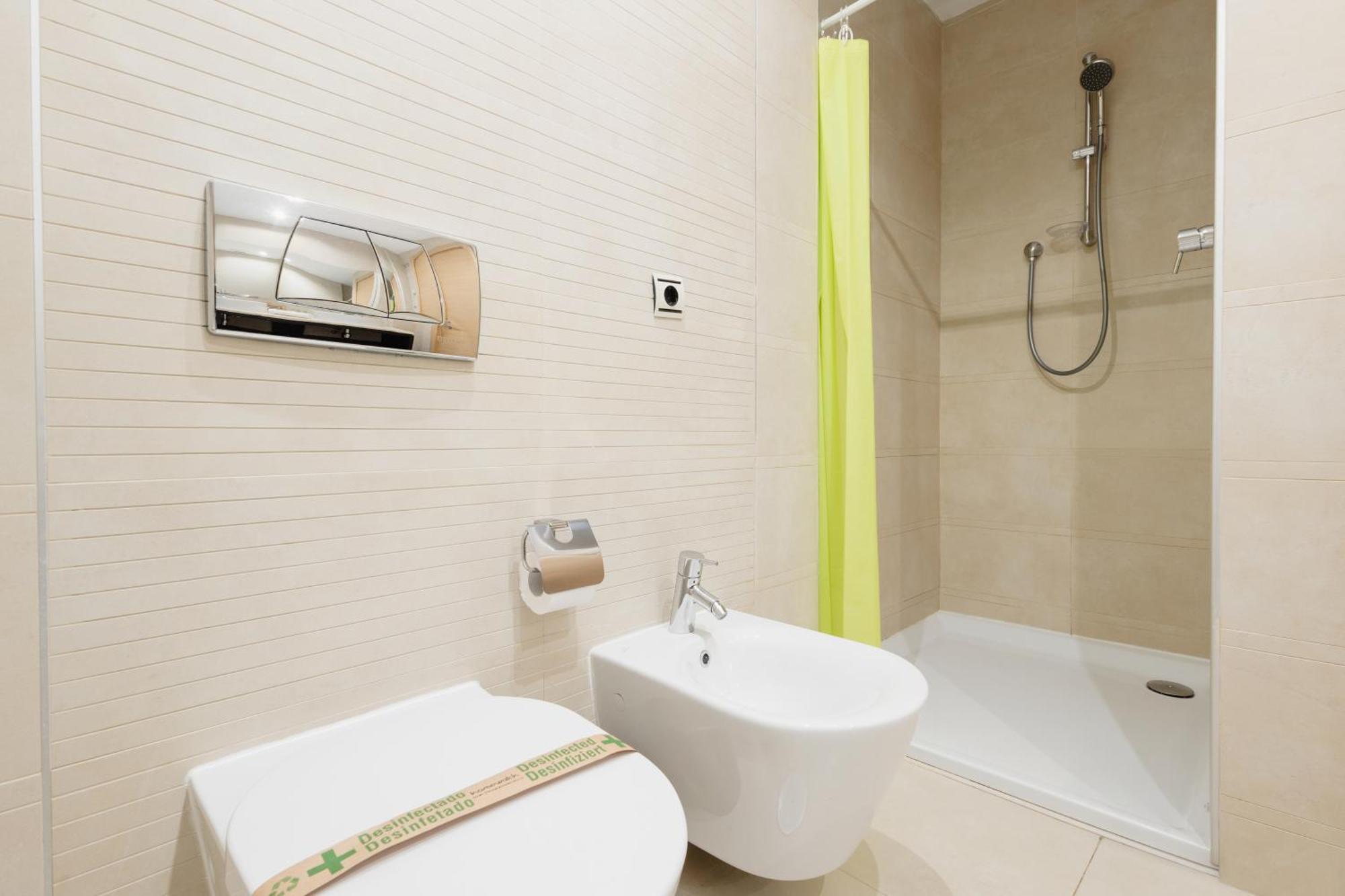 Apartamento Moderno Vacacional Con Increbles Vistas Al Mar Con Y Gimnasio *