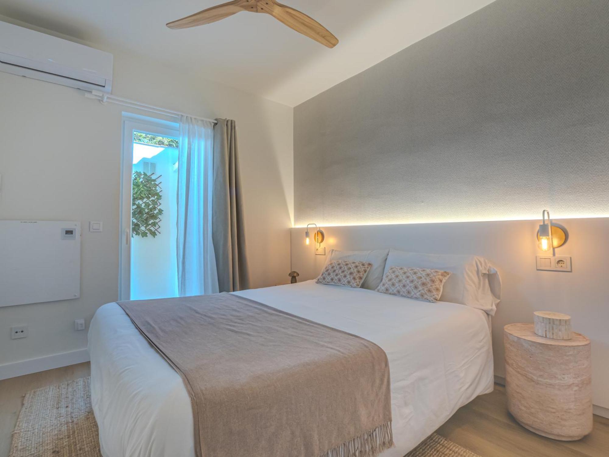 New House 80 M From The Holiday home Marbella