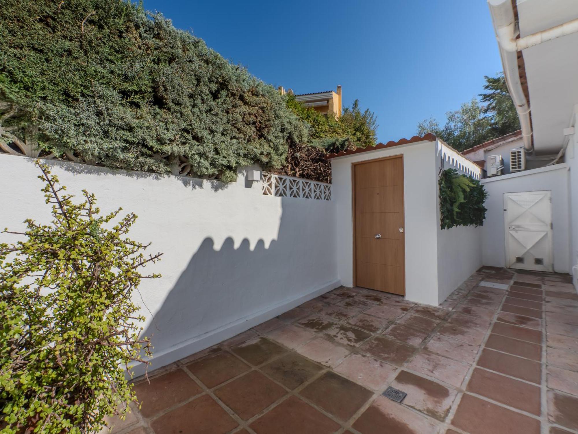 New House 80 M From The Marbella