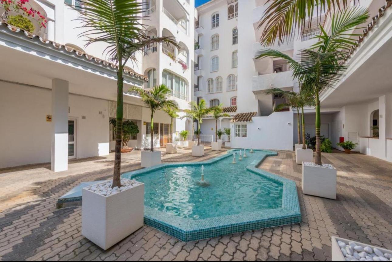 Modern 1br Walk To Beach, Casino & Puerto Banus Apartamento