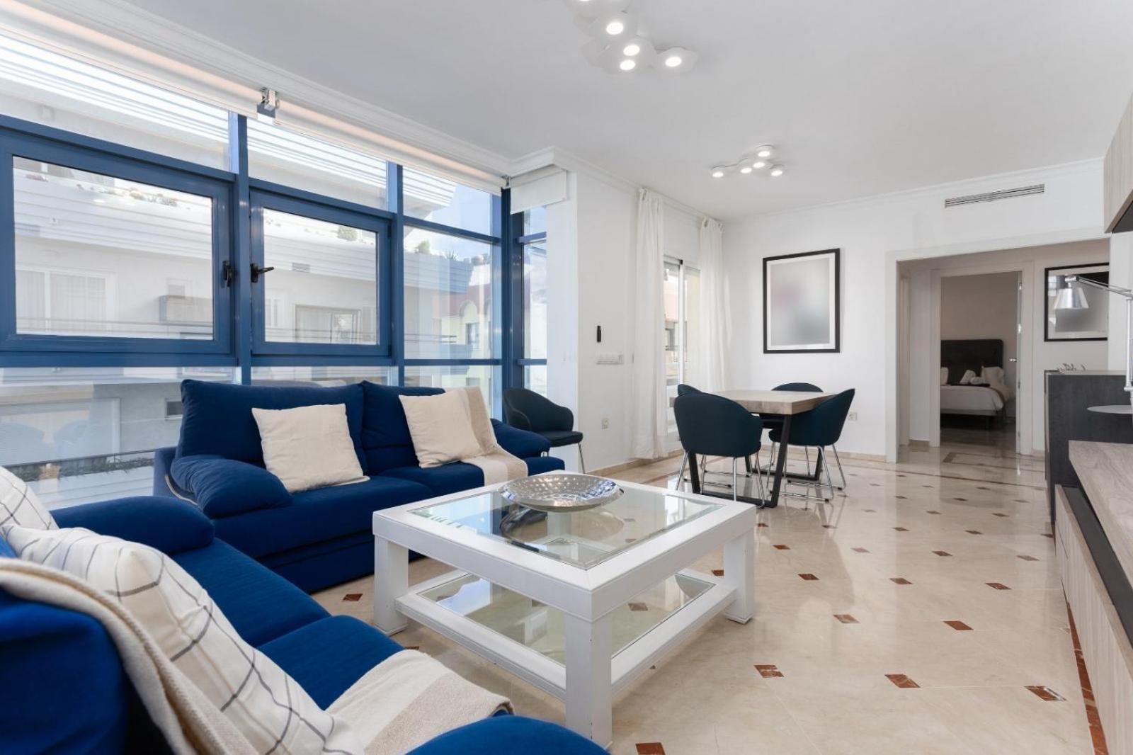 Two Bedrooms Avenida Del Mar *