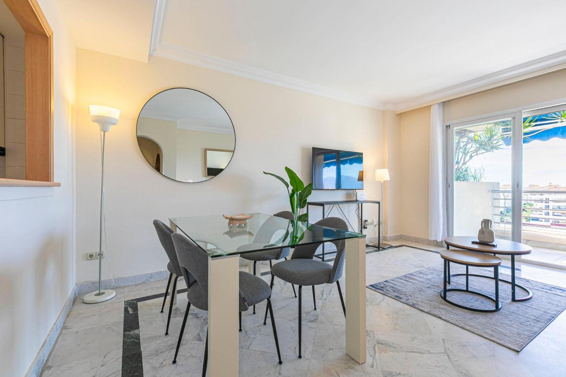 Puerto Banus, Marina Banus, 2br, 2bth, Seaviews And Parking Apartment *