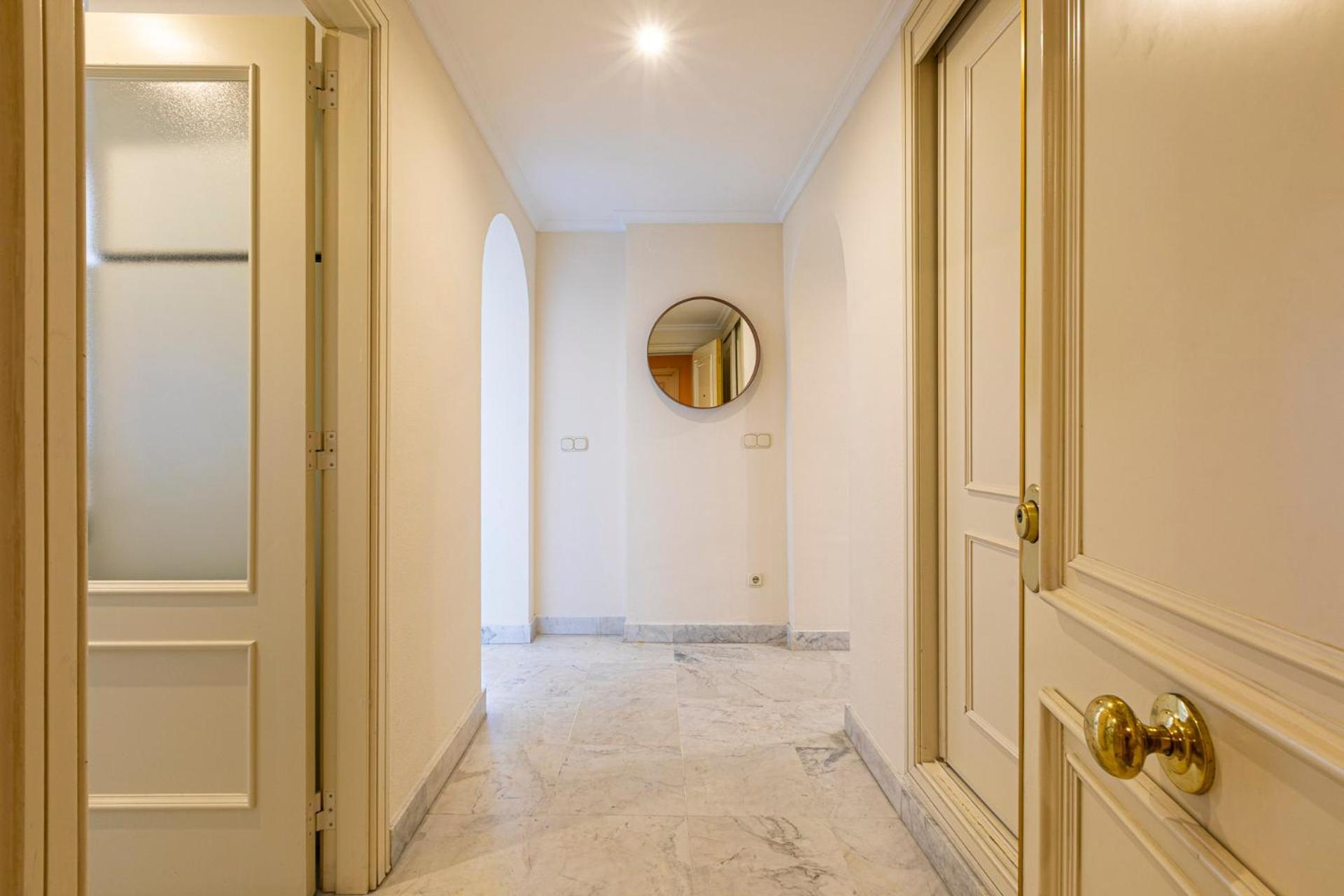 Apartment Puerto Banus, Marina Banus, 2br, 2bth, Seaviews And Parking