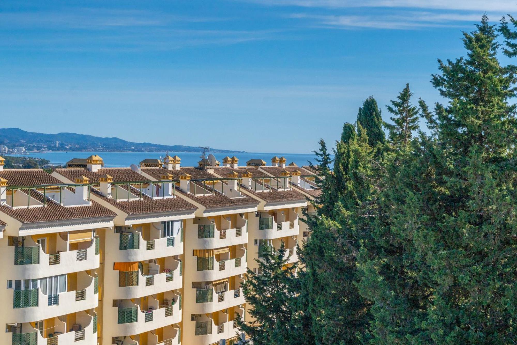 Xpce Golden Banus Penthouse - Parking Free Apartment