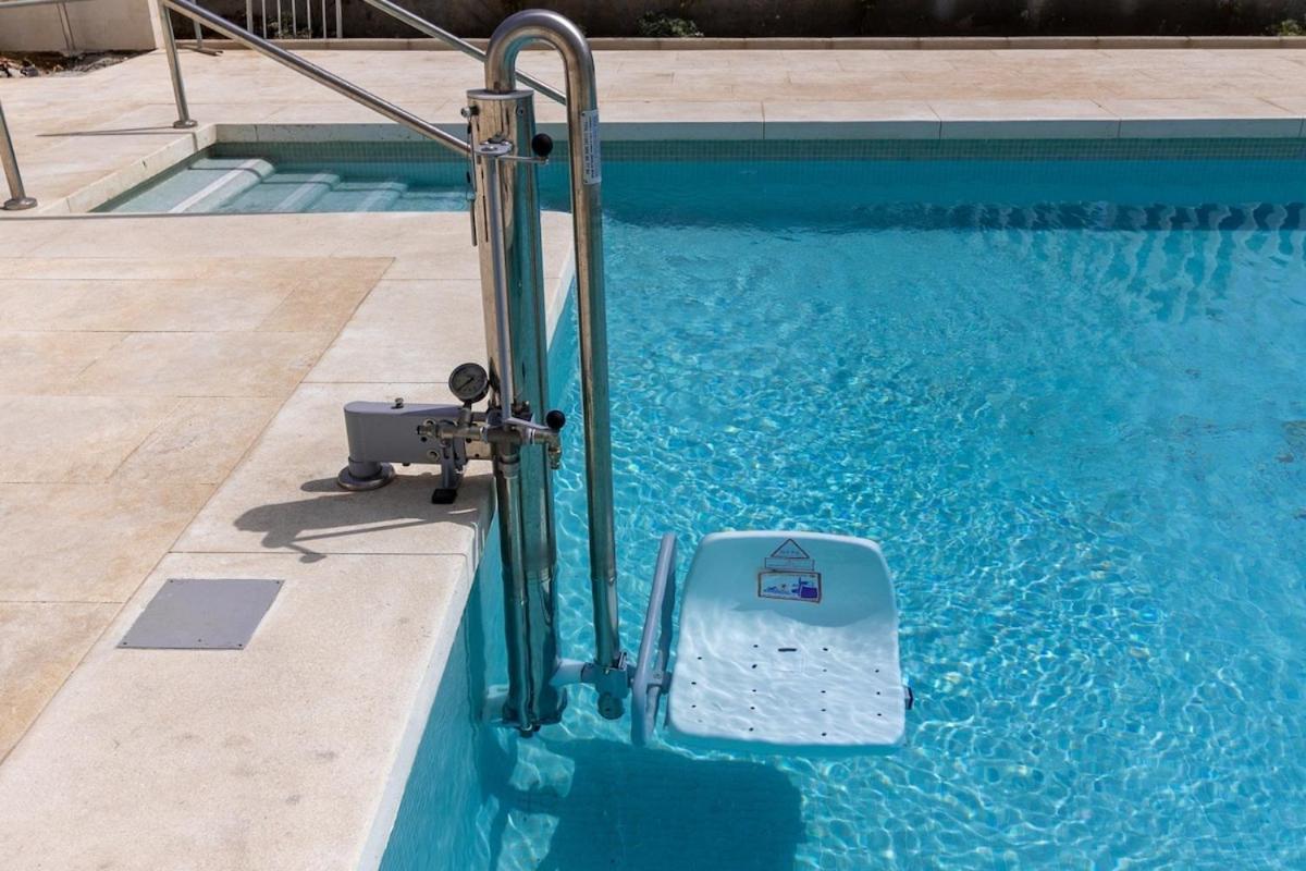 Bellamar Luxury In With Amenities