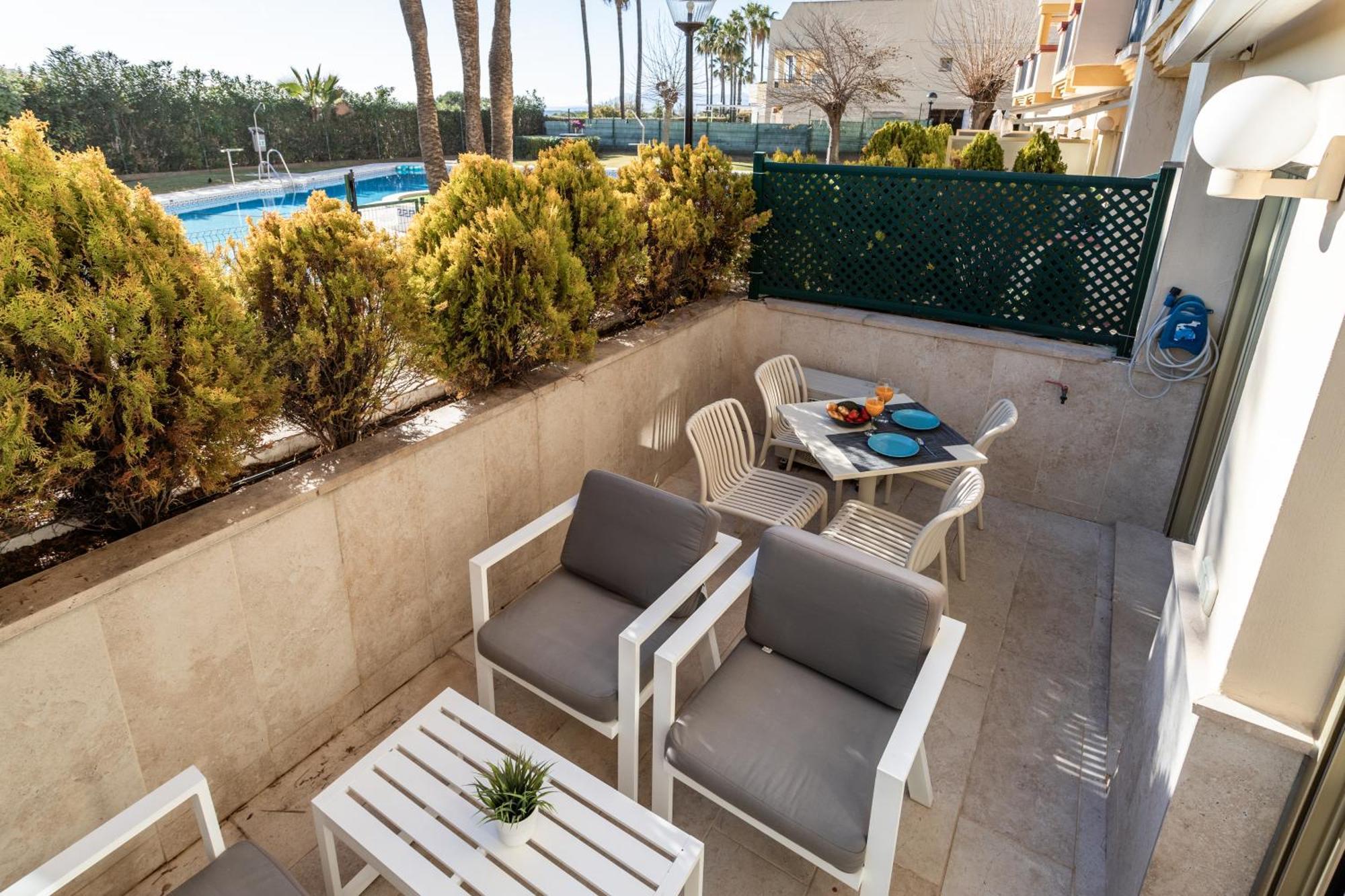 2 Estudios En La Romana Playa, Uno Con Vista Parcial Mar Y Otro Vista A La Piscina *