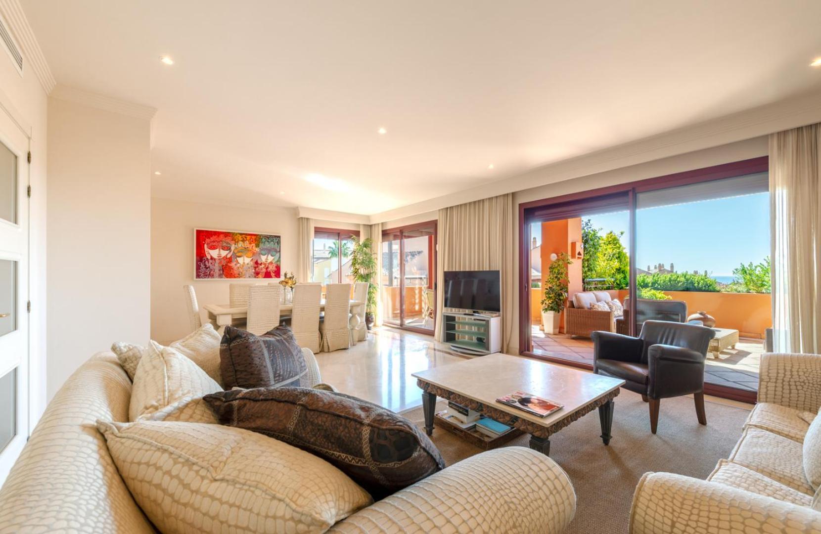 Stylish 4 Bedroom Penthouse Just Steps From Bahia Apartment Marbella