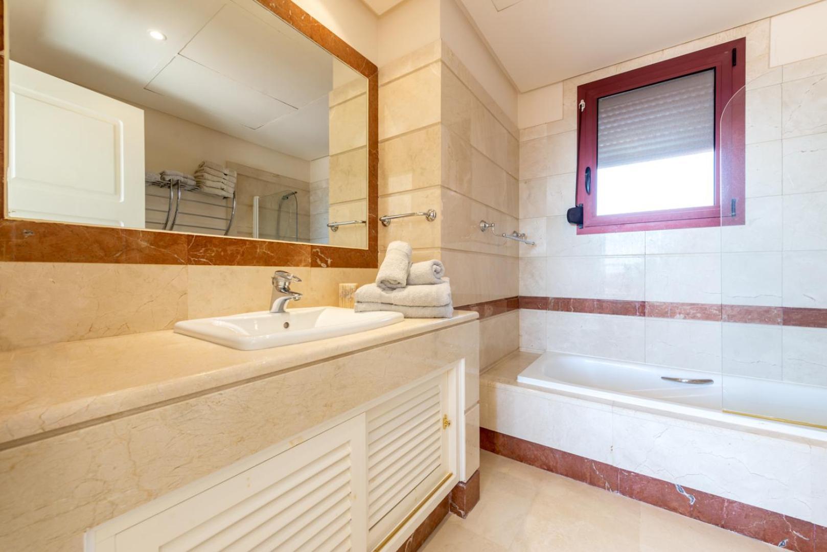 Stylish 4 Bedroom Penthouse Just Steps From Bahia