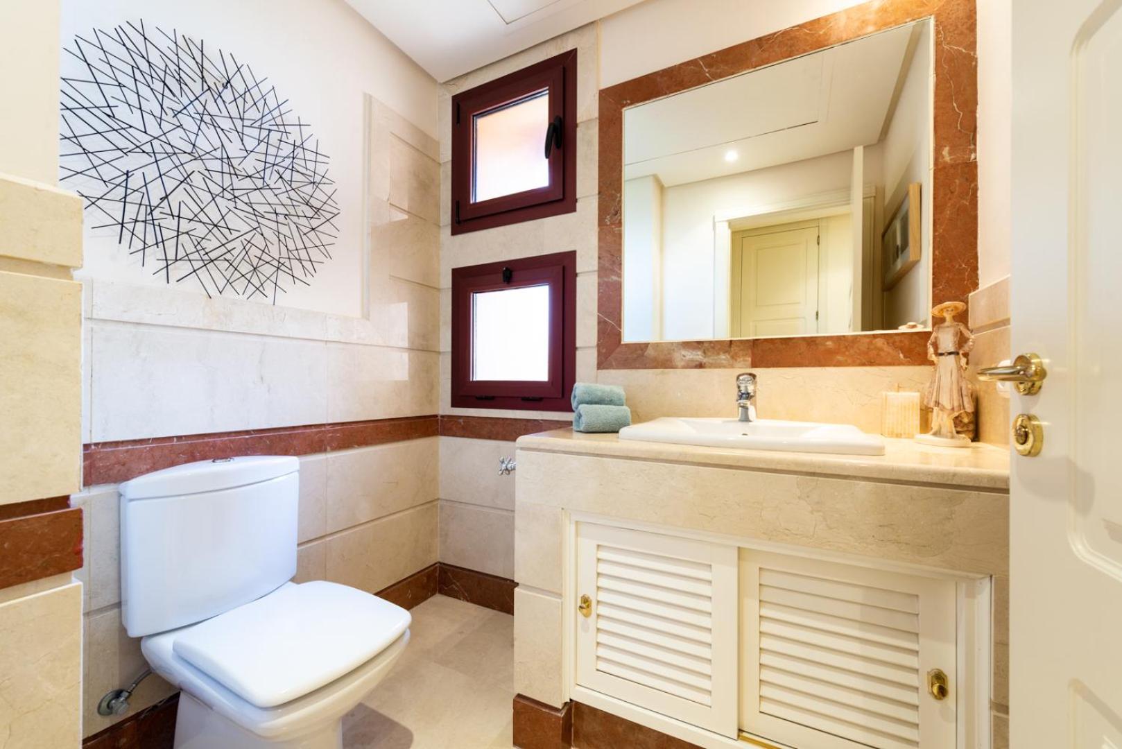 Stylish 4 Bedroom Penthouse Just Steps From Bahia Apartment