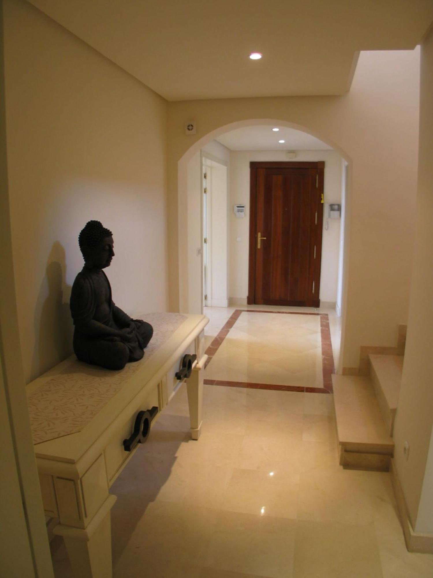 Stylish 4 Bedroom Penthouse Just Steps From Bahia