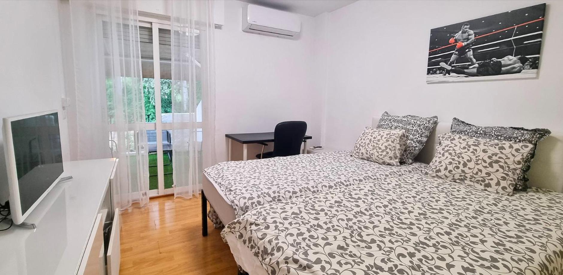 4 Bed House With Pool Walk To Puerto Banus Fast Internet