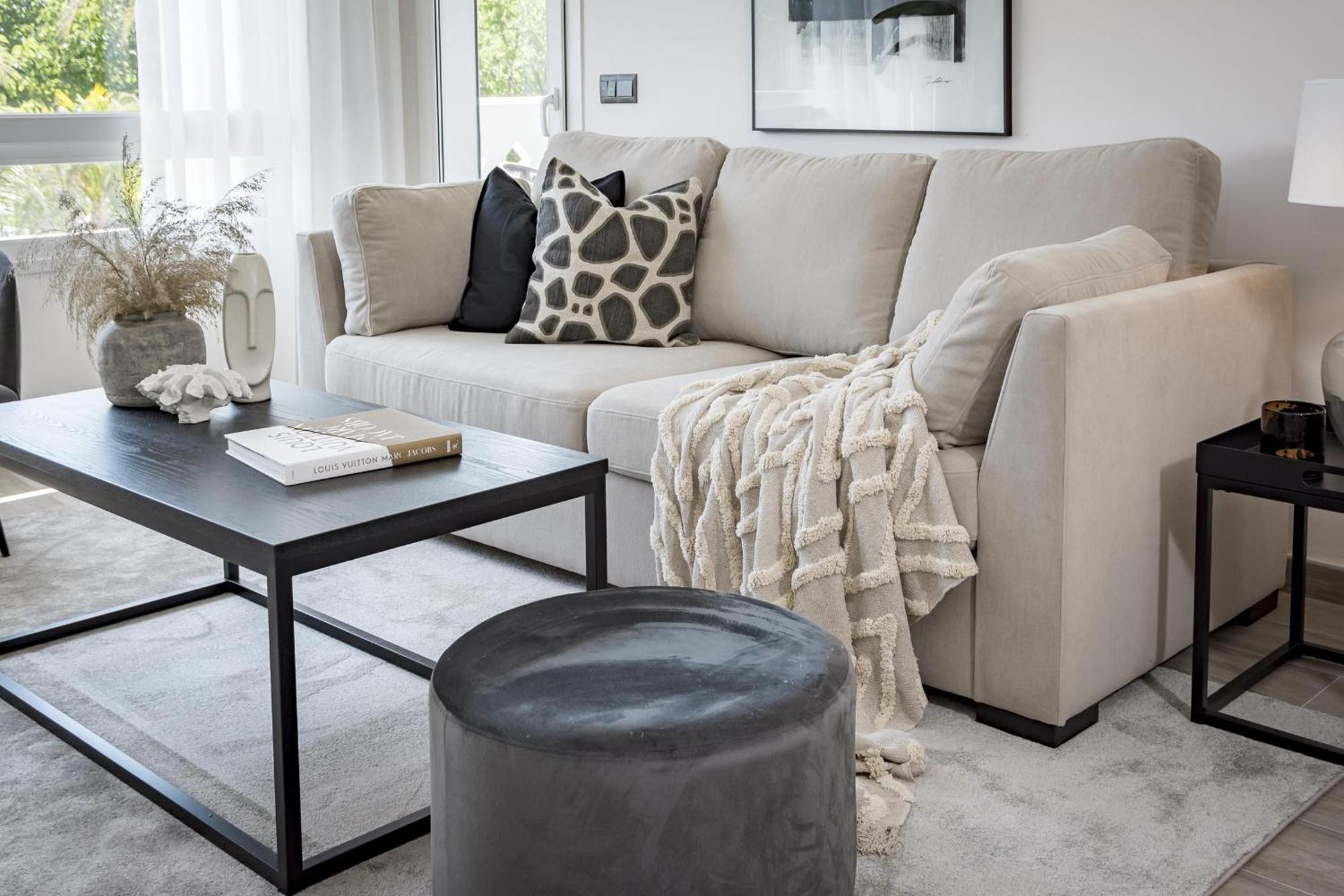 Pr - Stunning Flat Front Line Puerto Banus