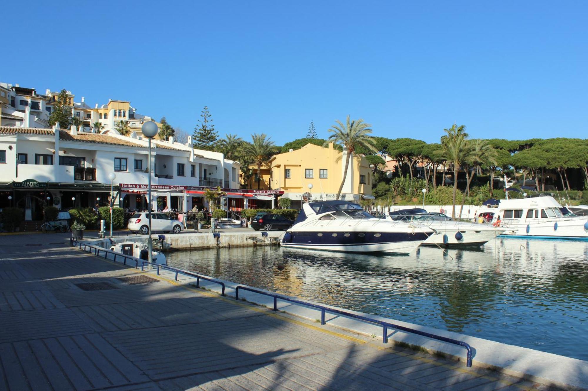 Luxury Ground Floor - 300 M To Cabopino Golf Apartment *