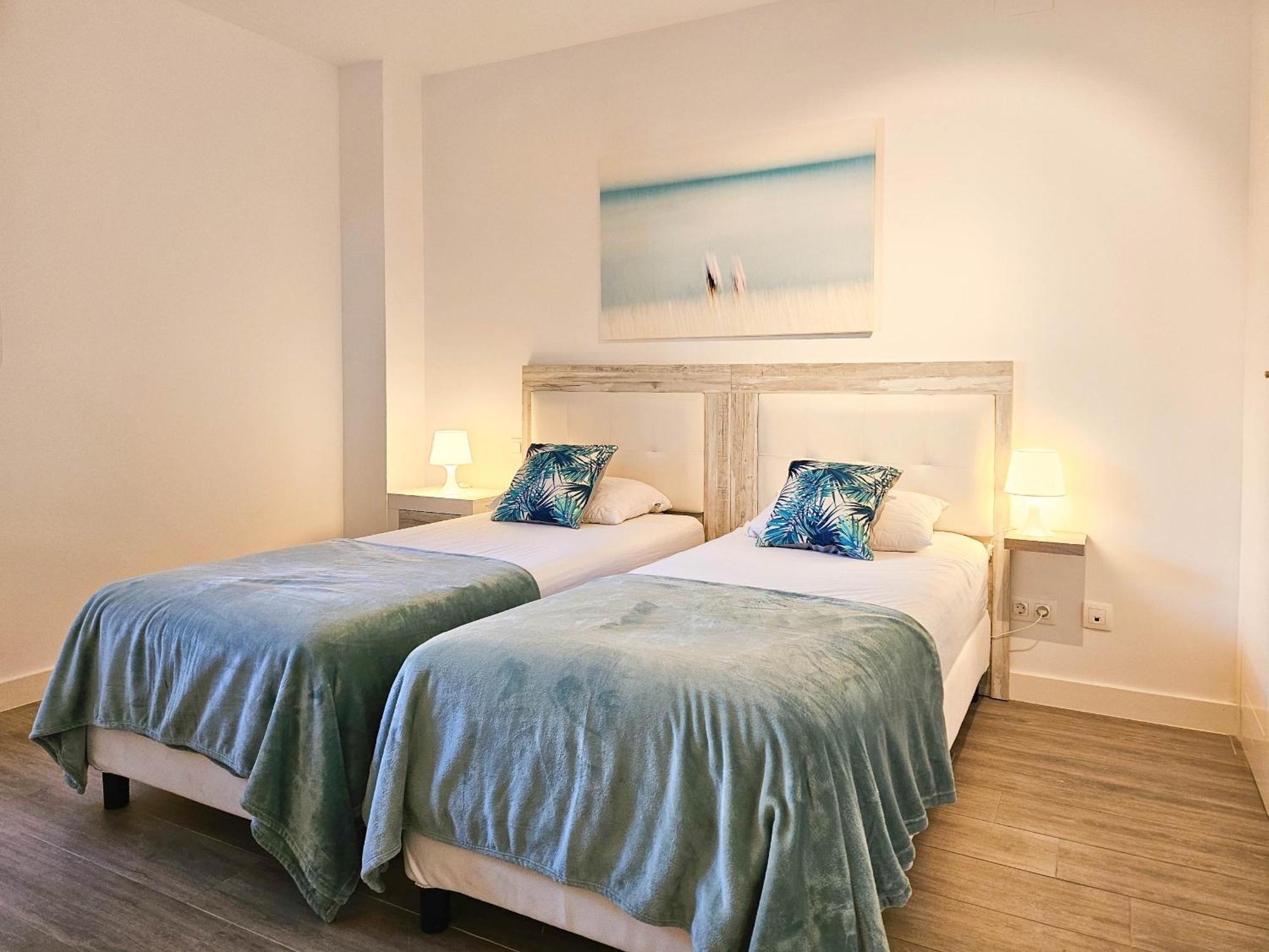 Luxury Ground Floor - 300 M To Cabopino Golf Apartment *