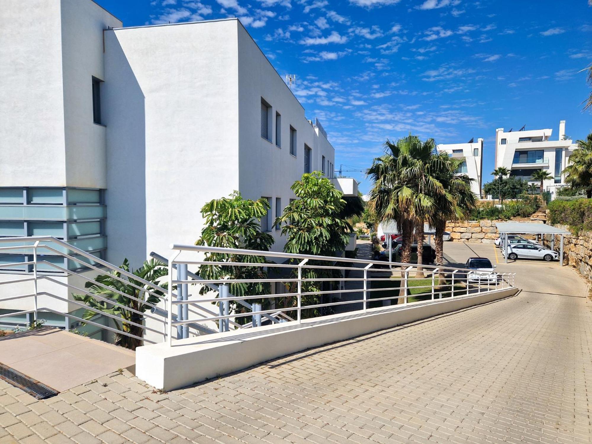 Luxury Ground Floor - 300 M To Cabopino Golf Apartment *