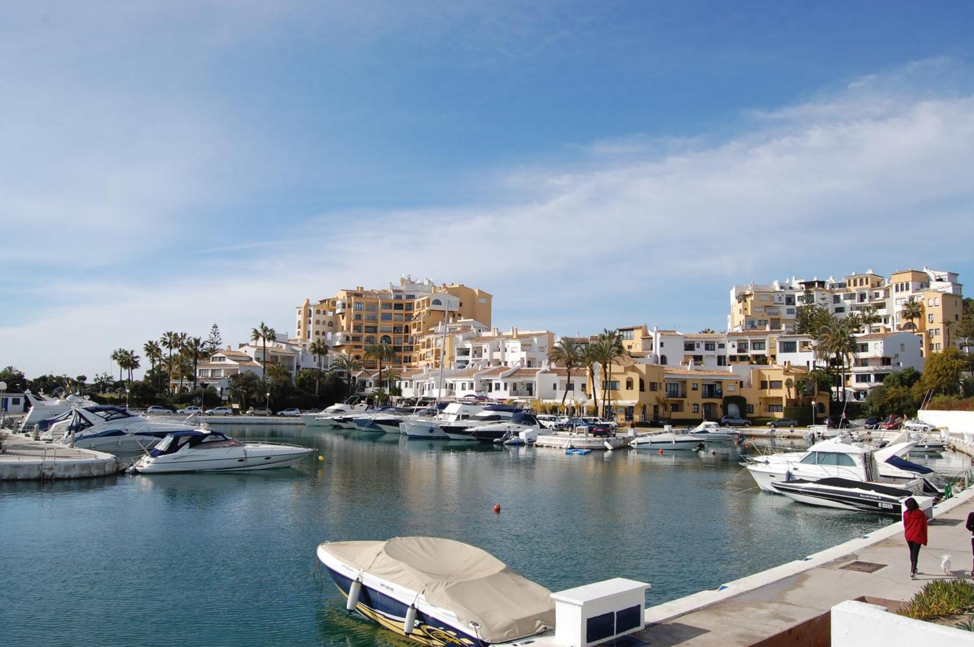 Apartment Luxury Ground Floor - 300 M To Cabopino Golf Marbella