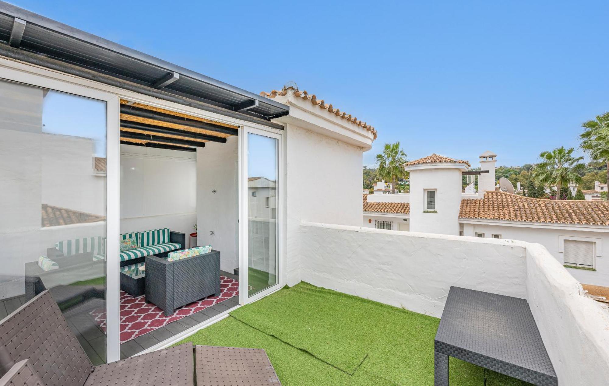 Apartment Atico Naranjos