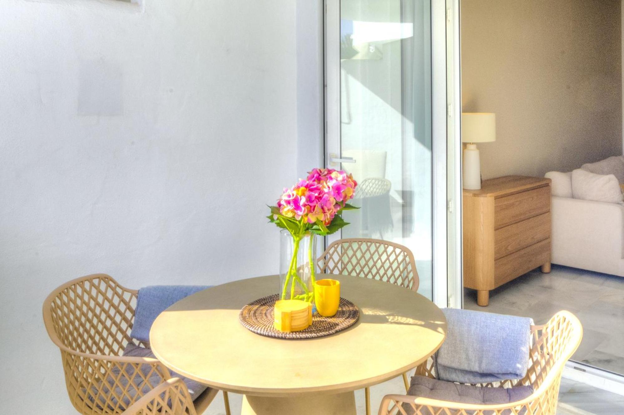 Real - Newly Reformed Apartment Marbella