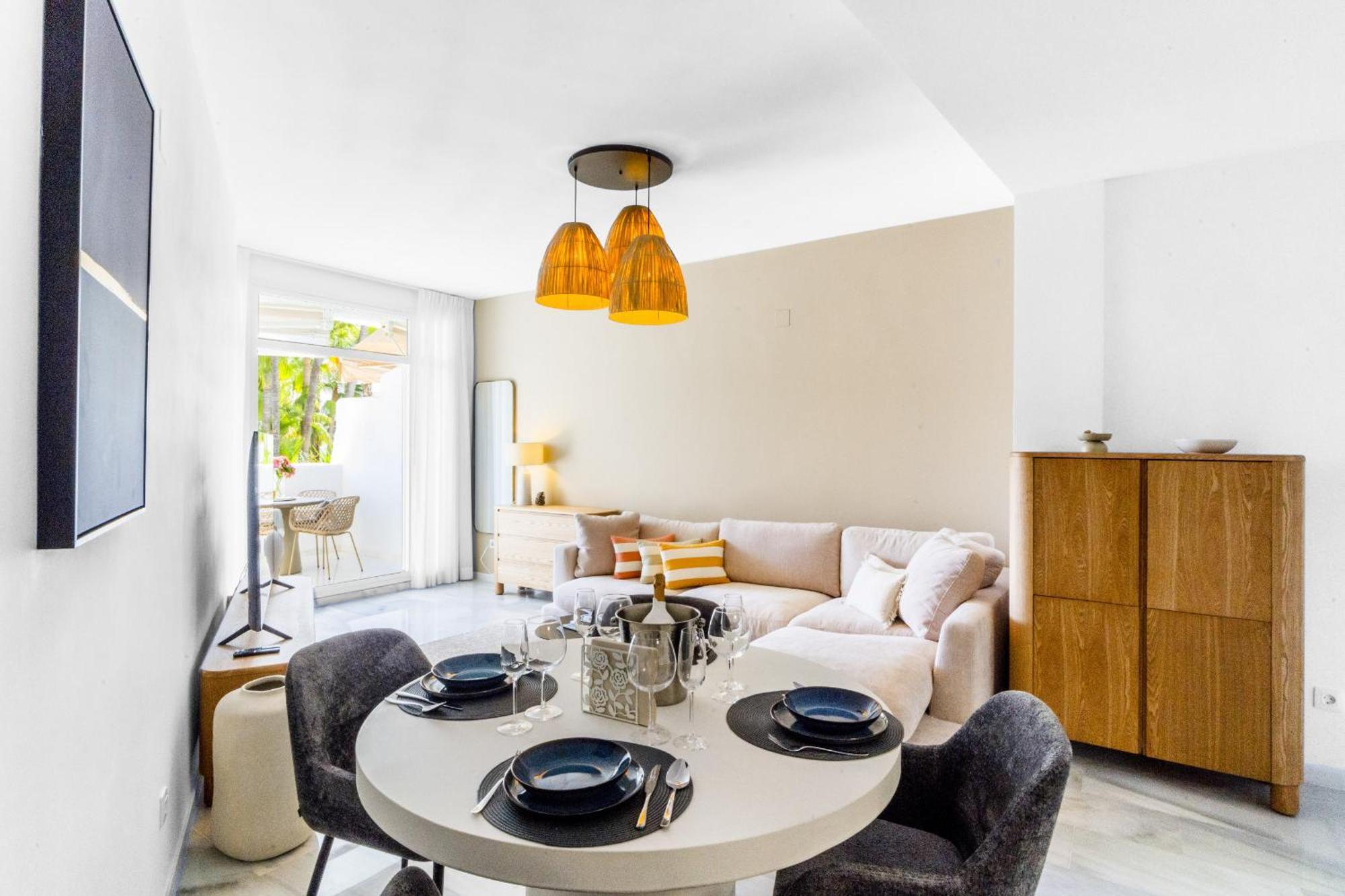 Real - Newly Reformed Apartment