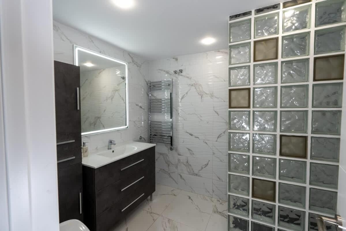 Marbellamar Calahonda - 2-bedroom 50 Meters From The Apartment *