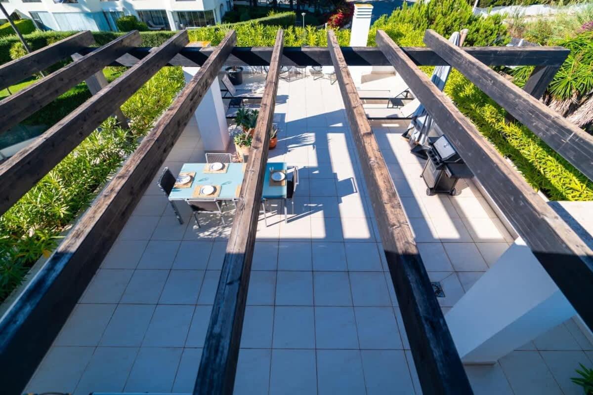 Seaside Elegance With Sea View Apartamento Marbella