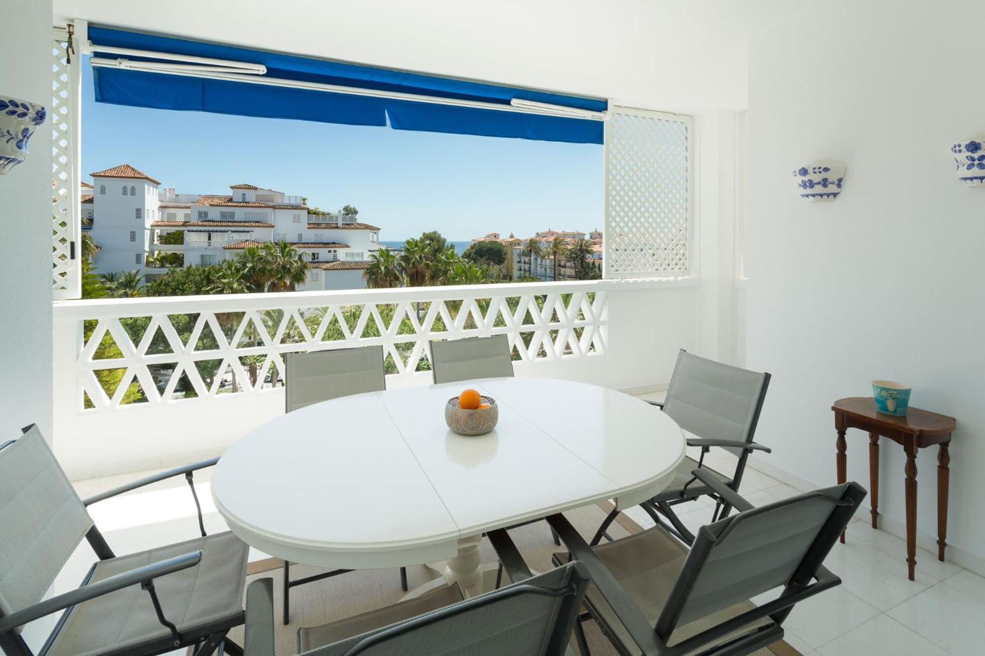 Luxury 5* 3 Beds In Playas Del Duque, Puerto Banus