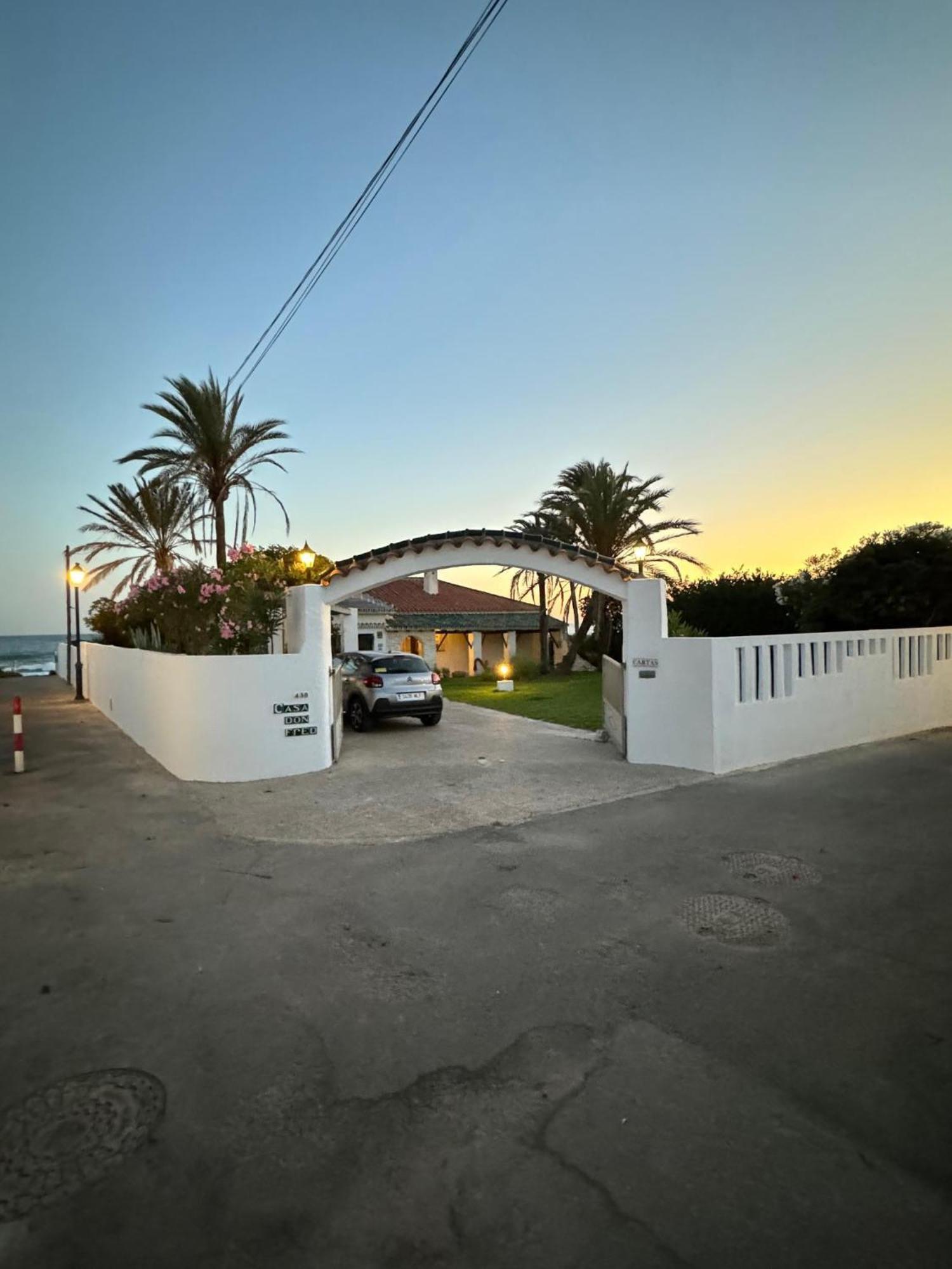 Villa 1100 Beachfront First Line