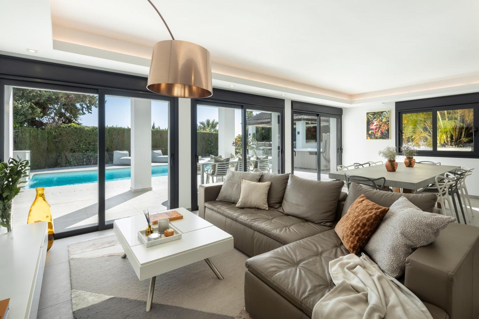 Angelique, 5 Bdr With Private Pool In Puerto Banus
