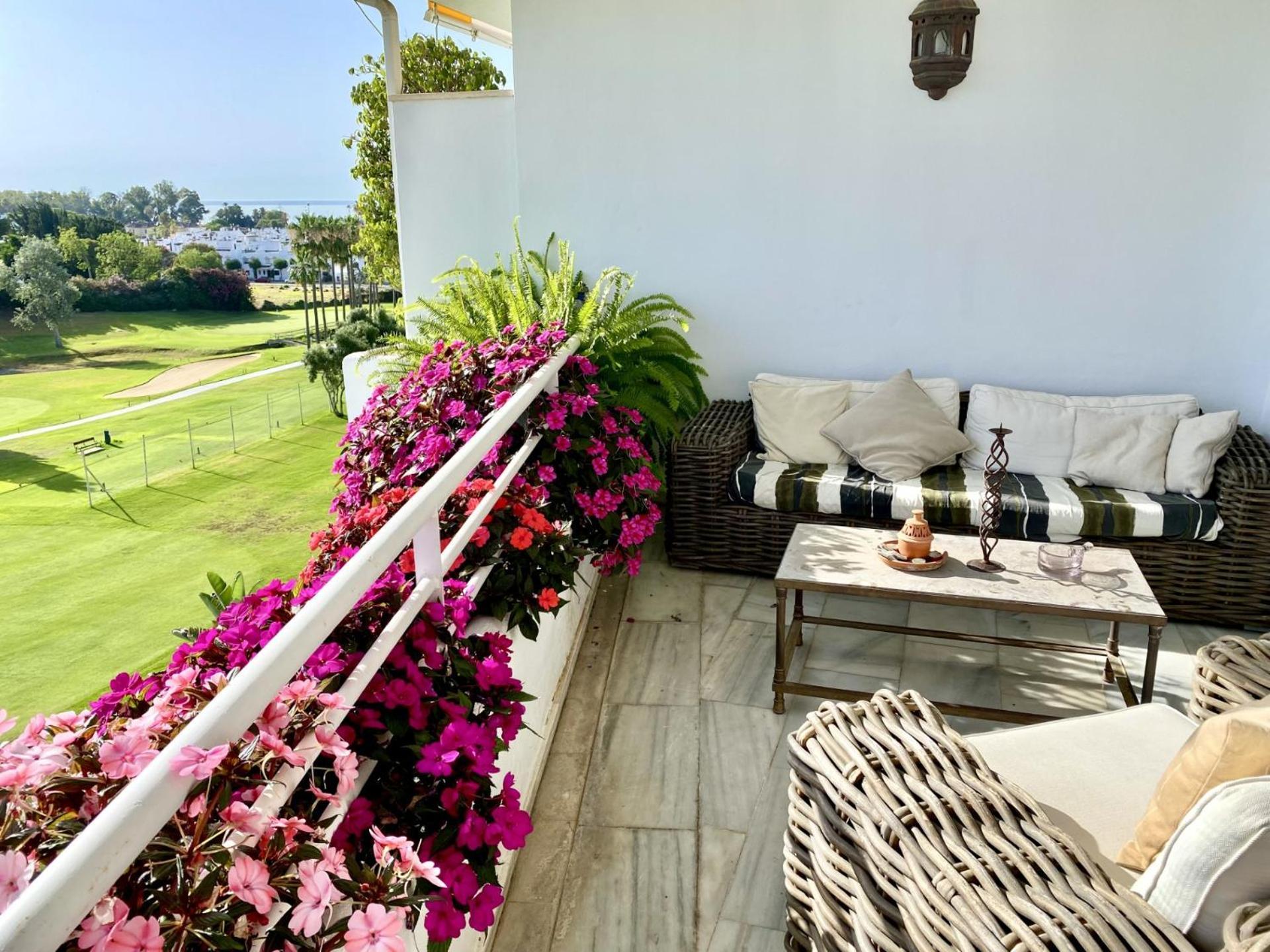 Duplex Vistas Al Golf Guadalmina Apartamento